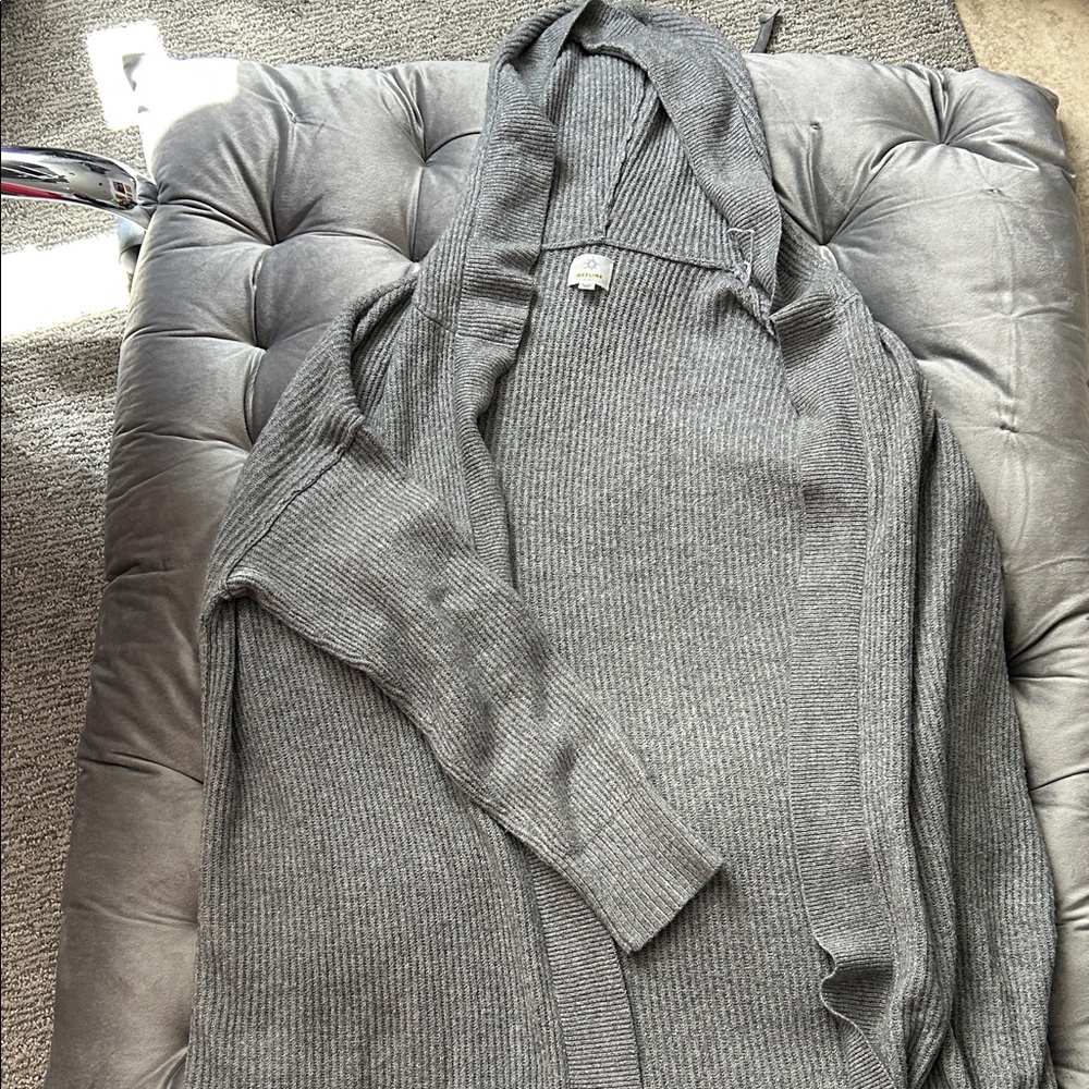 Aerie Women’s  light gray hooded long  Cardigan Sweater